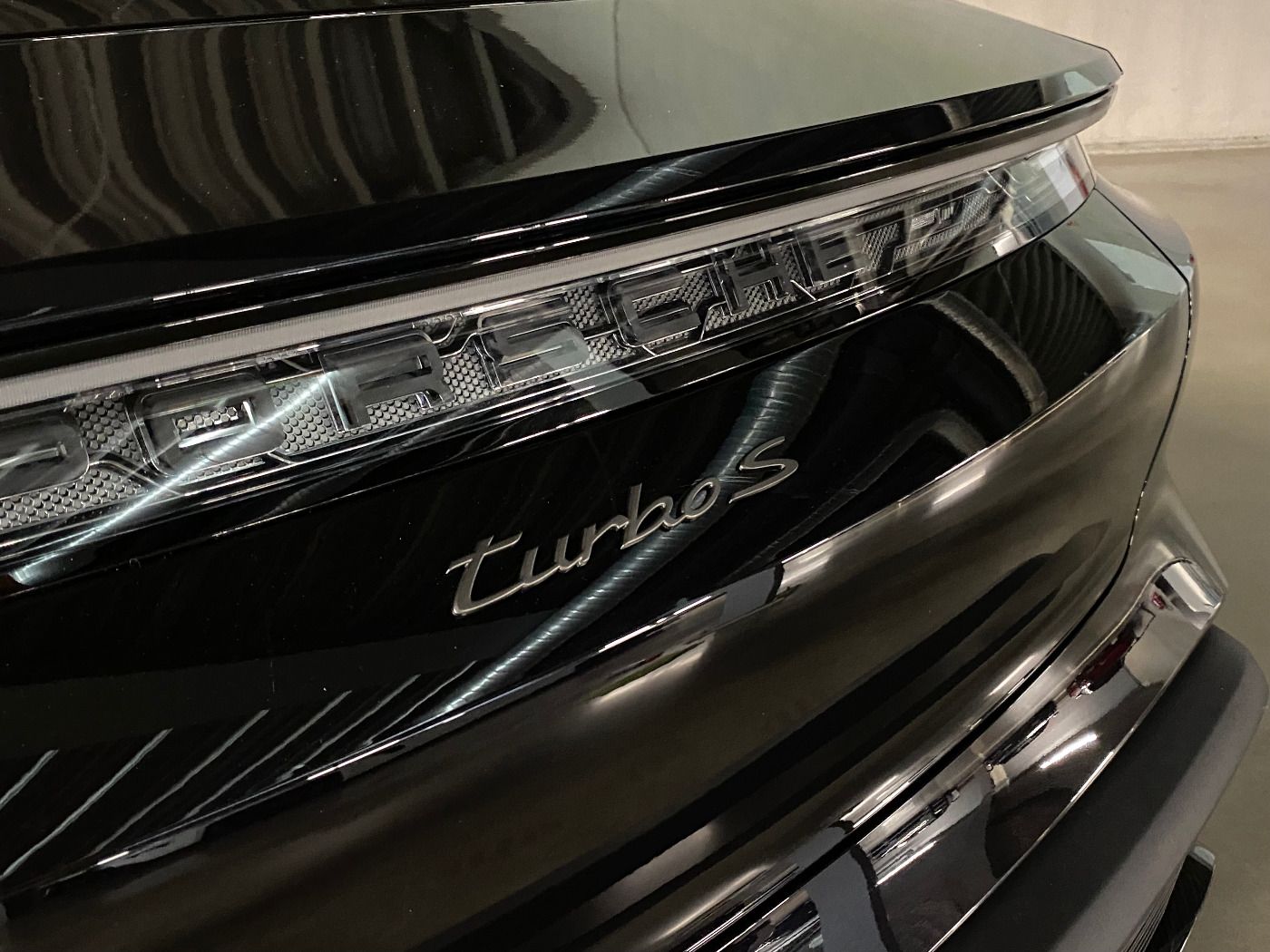 Porsche Taycan Turbo S | Dynamikpaket | Burmester |