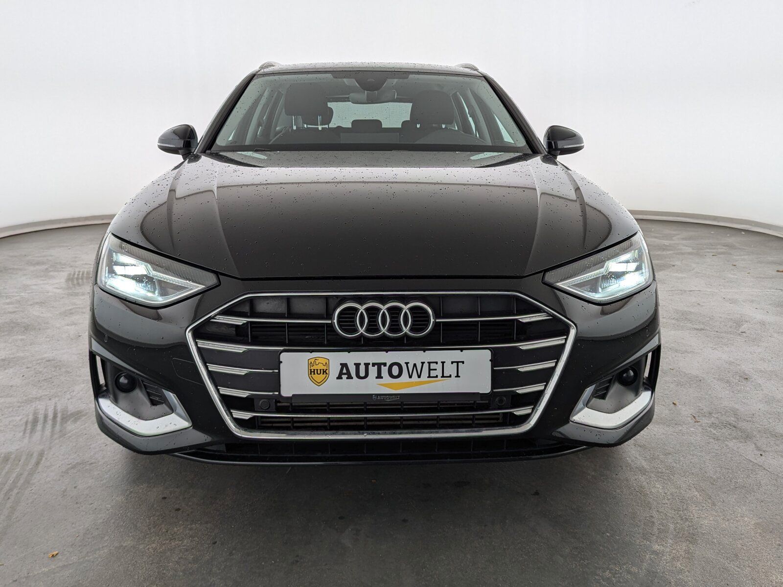 Audi A4 35 2.0 TFSI Avant advanced - Samsaru's Car Outlet