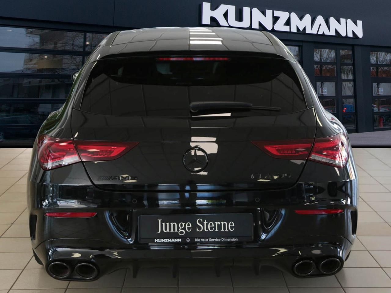 Mercedes-Benz CLA 35 AMG 4M - Samsaru's Car Outlet