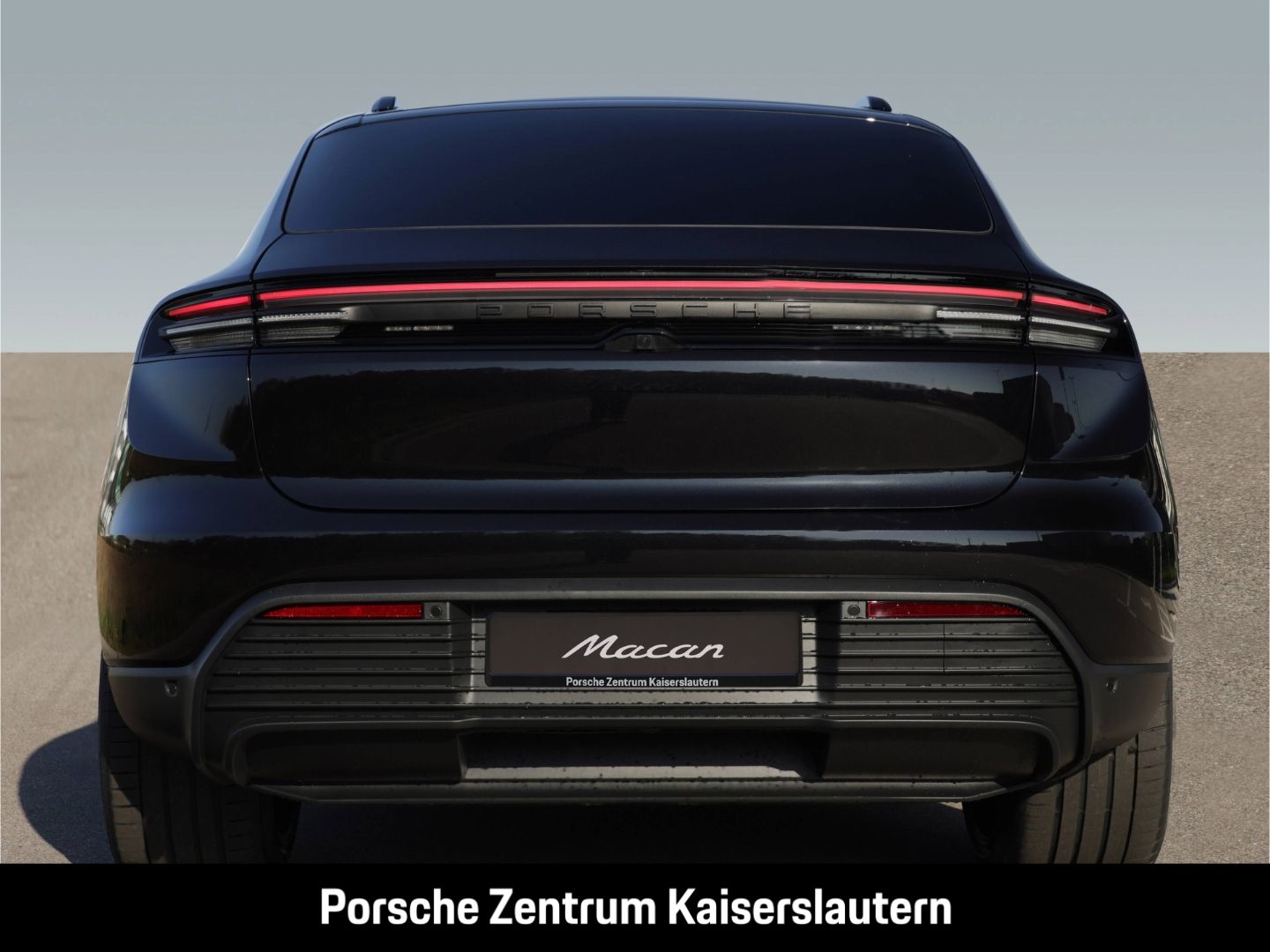 Porsche Macan 4 BOSE Luftfederung Rückfahrkamera LED