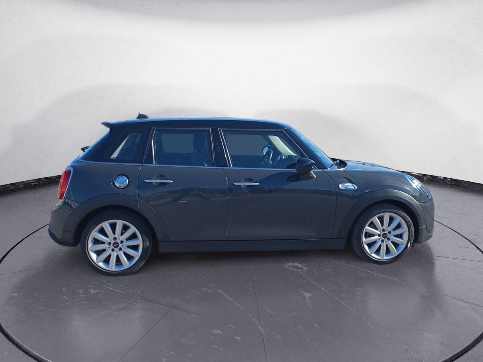 MINI Cooper S Sport Aut. - Samsaru's Car Outlet
