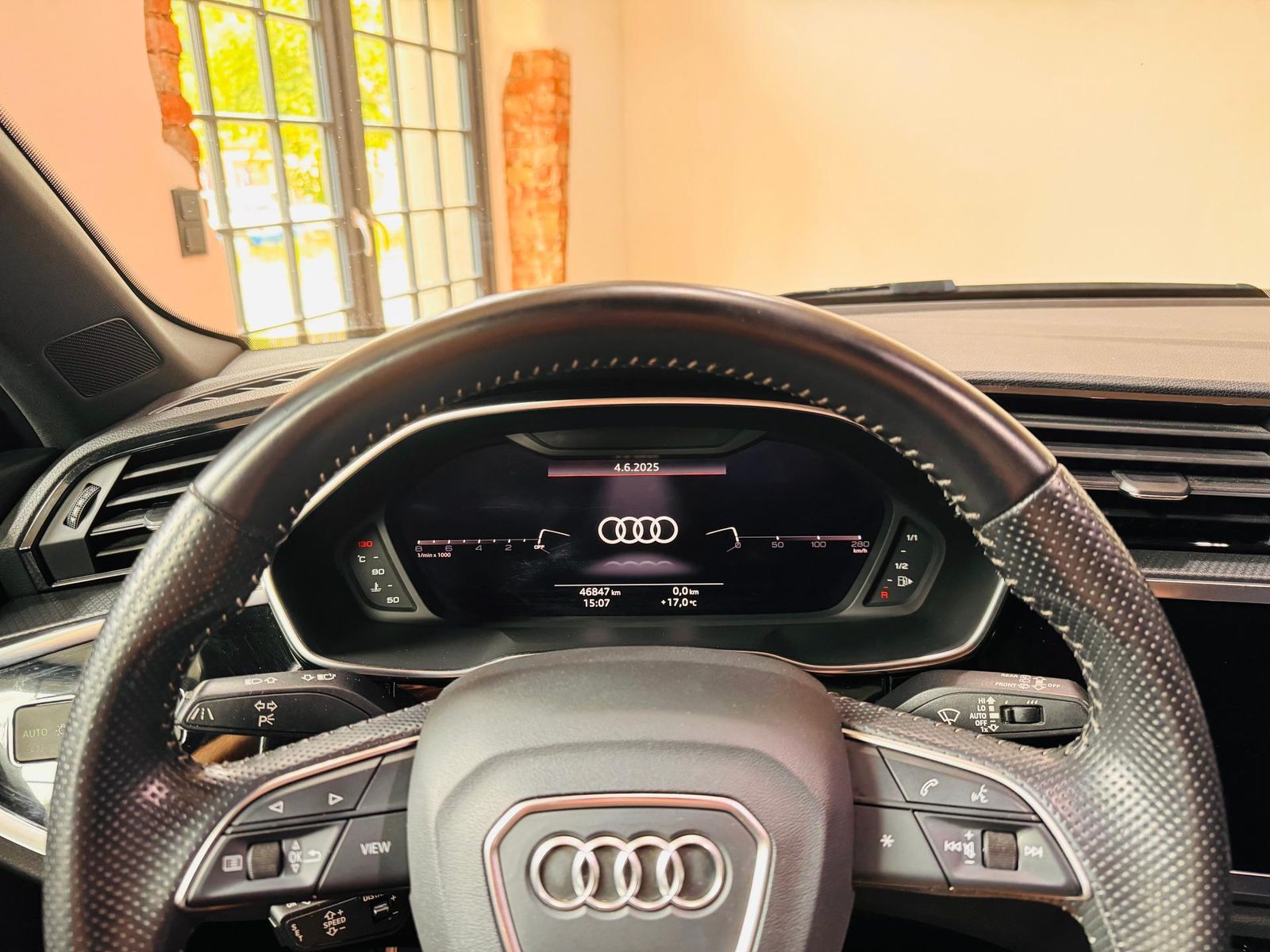 Audi Q3 45 TFSI S line - Samsaru's Car Outlet