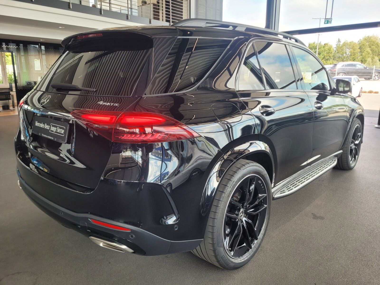 Mercedes-Benz GLE 580 4M AMG LINE PREMIUM PANO NIGHT FAP FONDK