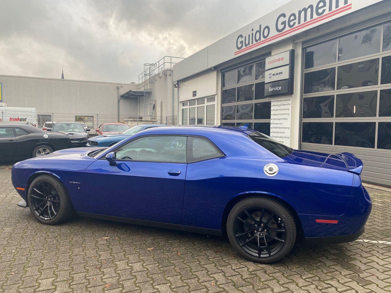 Dodge Challenger R/T 5.7 V8 HEMI Performance Plus AEC