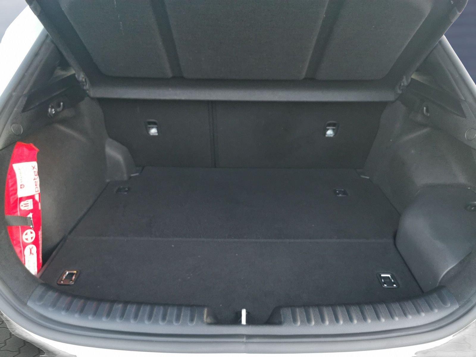 Kia XCeed 1.6 PHEV DCT Spirit - Samsaru's Car Outlet