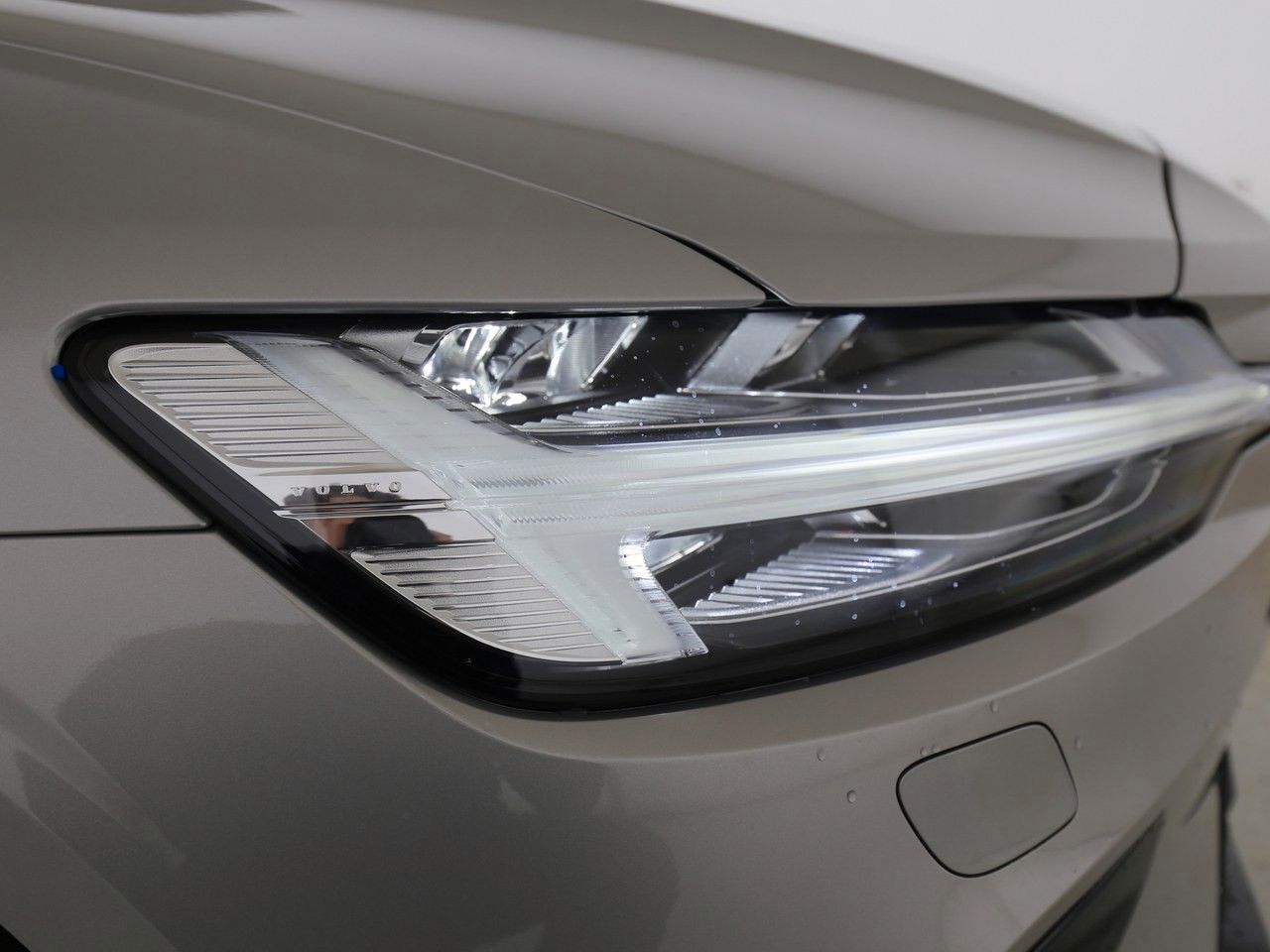 Volvo S60 B5 Ultimate Dark AWD*SONDERZINS 1,99% eff.