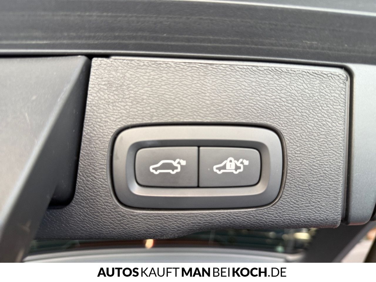 Volvo XC60 T6 Recharge AWD Plus ACC BLIS AHK STHz PANO