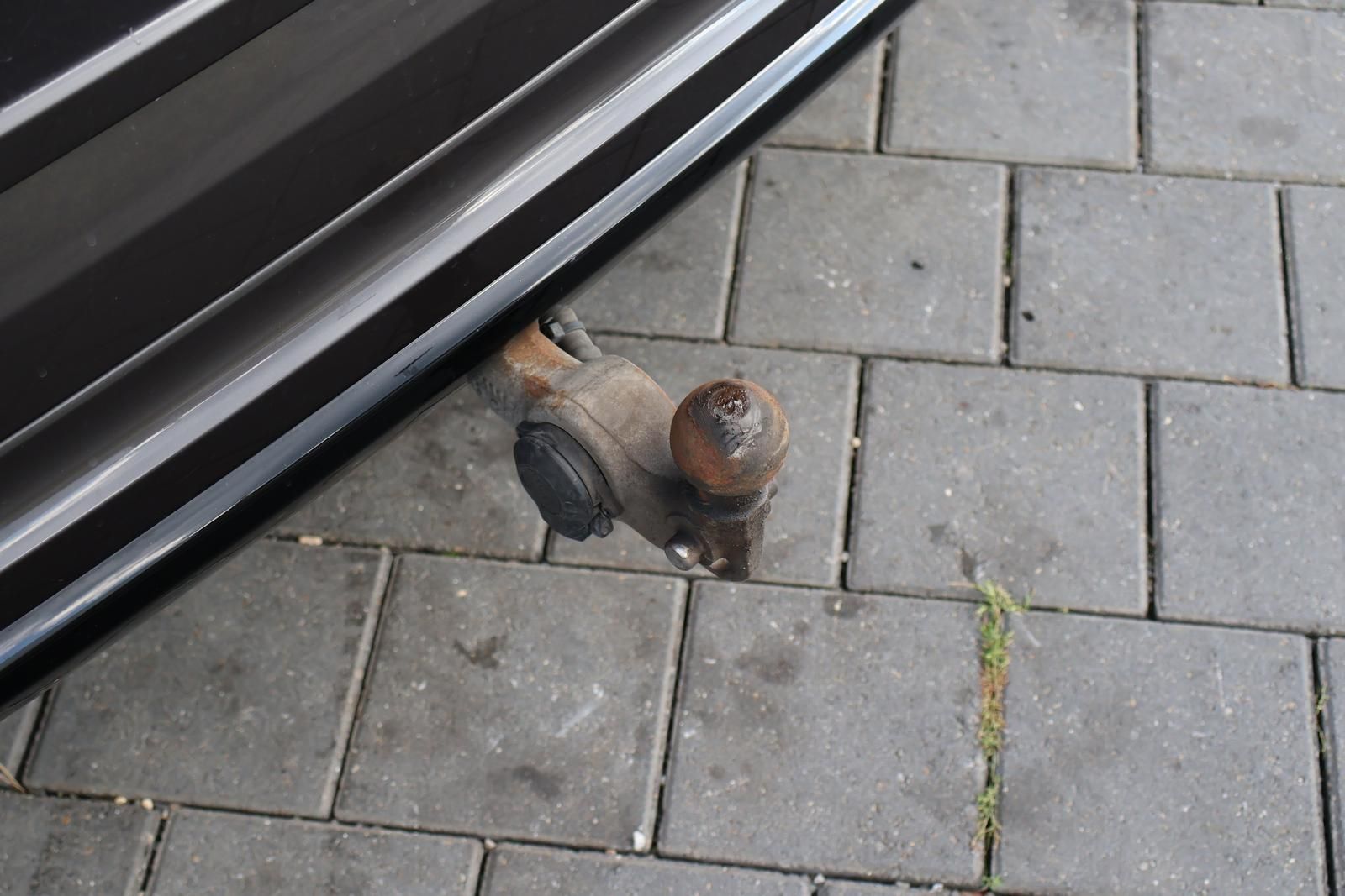 Volvo XC60  T8 AWD R Design Hybrid  Pano-AHK-FACELIFT