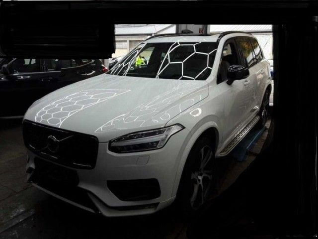 Volvo XC90 B5 R-Design/AHK/Pano/Four-C/StHz/HuD/22Zoll