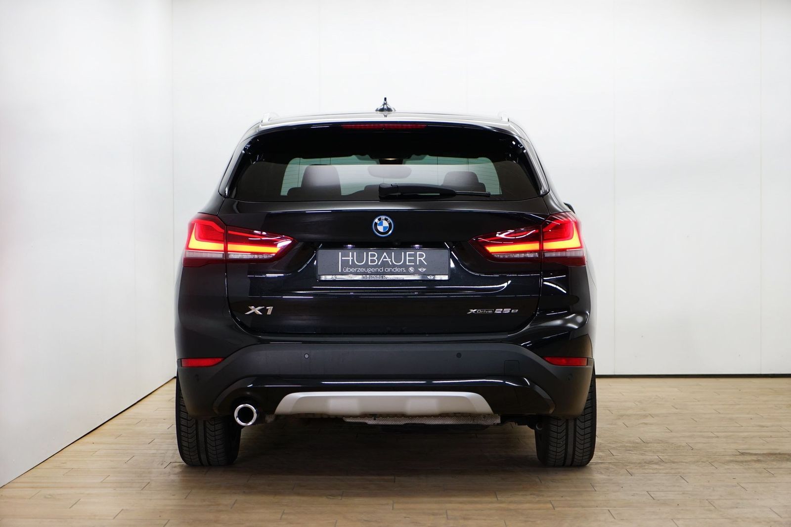 BMW X1 xDrive25e xLine - Samsaru's Car Outlet