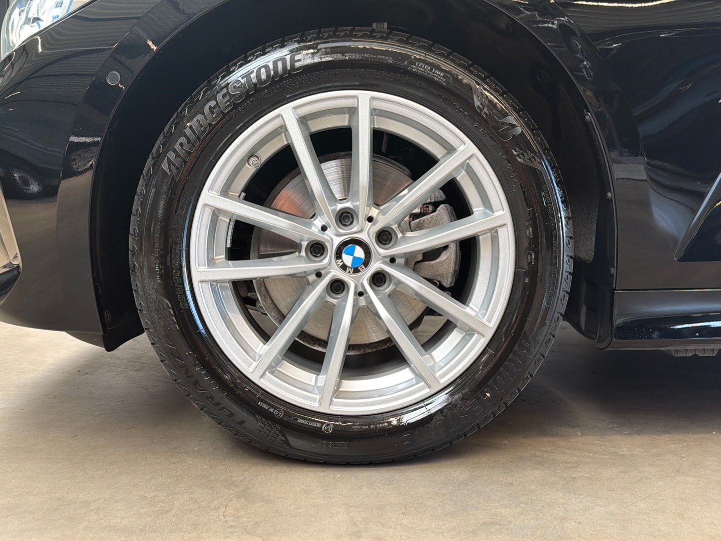 BMW 320d Touring xDr. ACC AHK IQ KZU 360° HUD HiFi