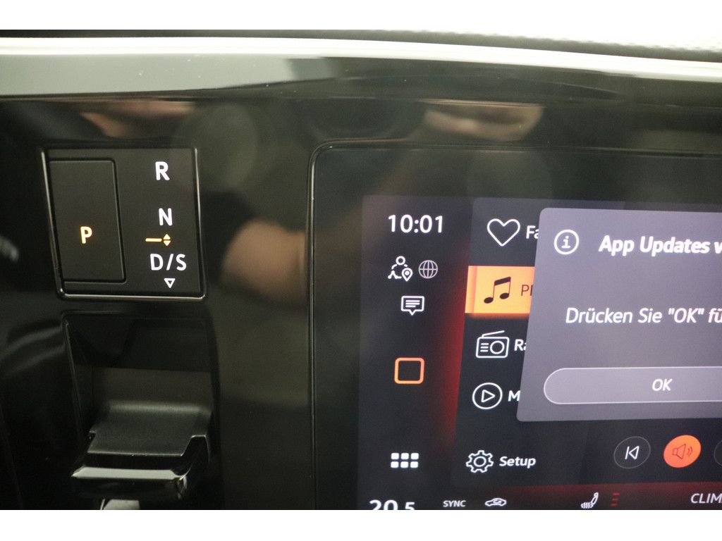 Volkswagen Multivan T7 1.5 TSI eHybrid 4Motion lang #NAVI P