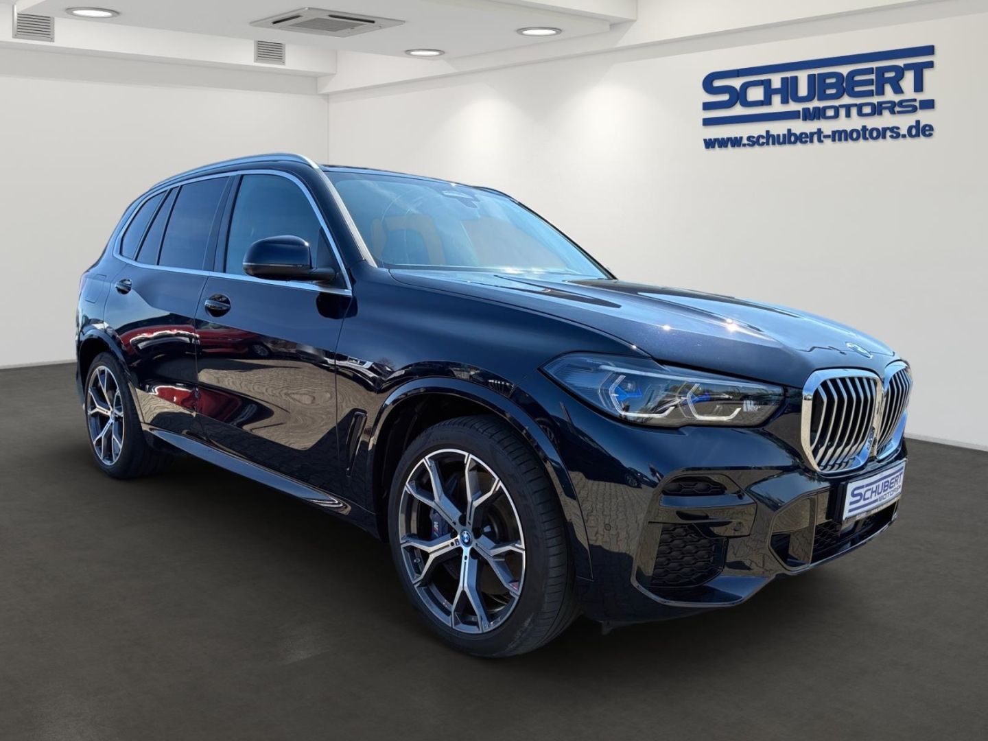 BMW X5 XDRIVE45E M SPORT PAKET HuD MASSAGE LASER AHK