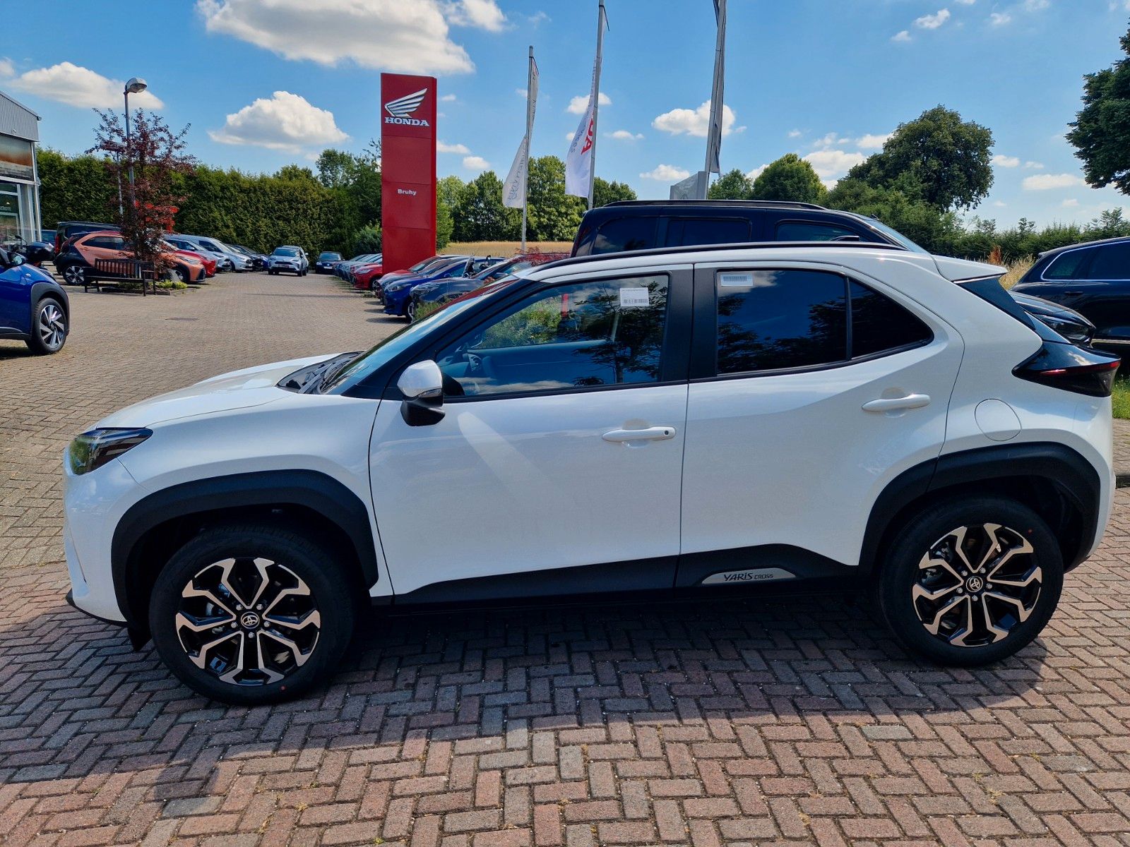 Toyota Yaris Cross 1,5-l-VVT-iE Teamplayer Safety P. V