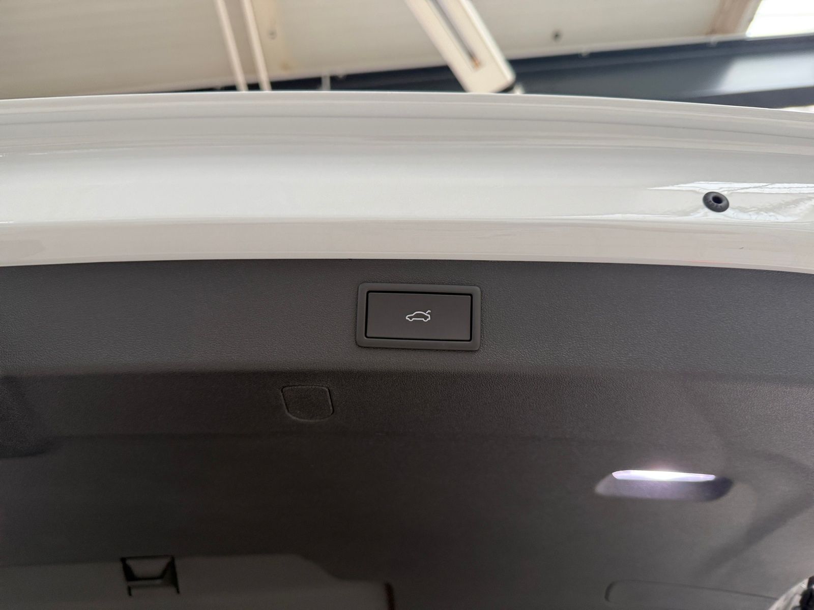 Skoda KODIAQ IV SPORTLINE 1.5 TSI DSG NAVI LED AHK