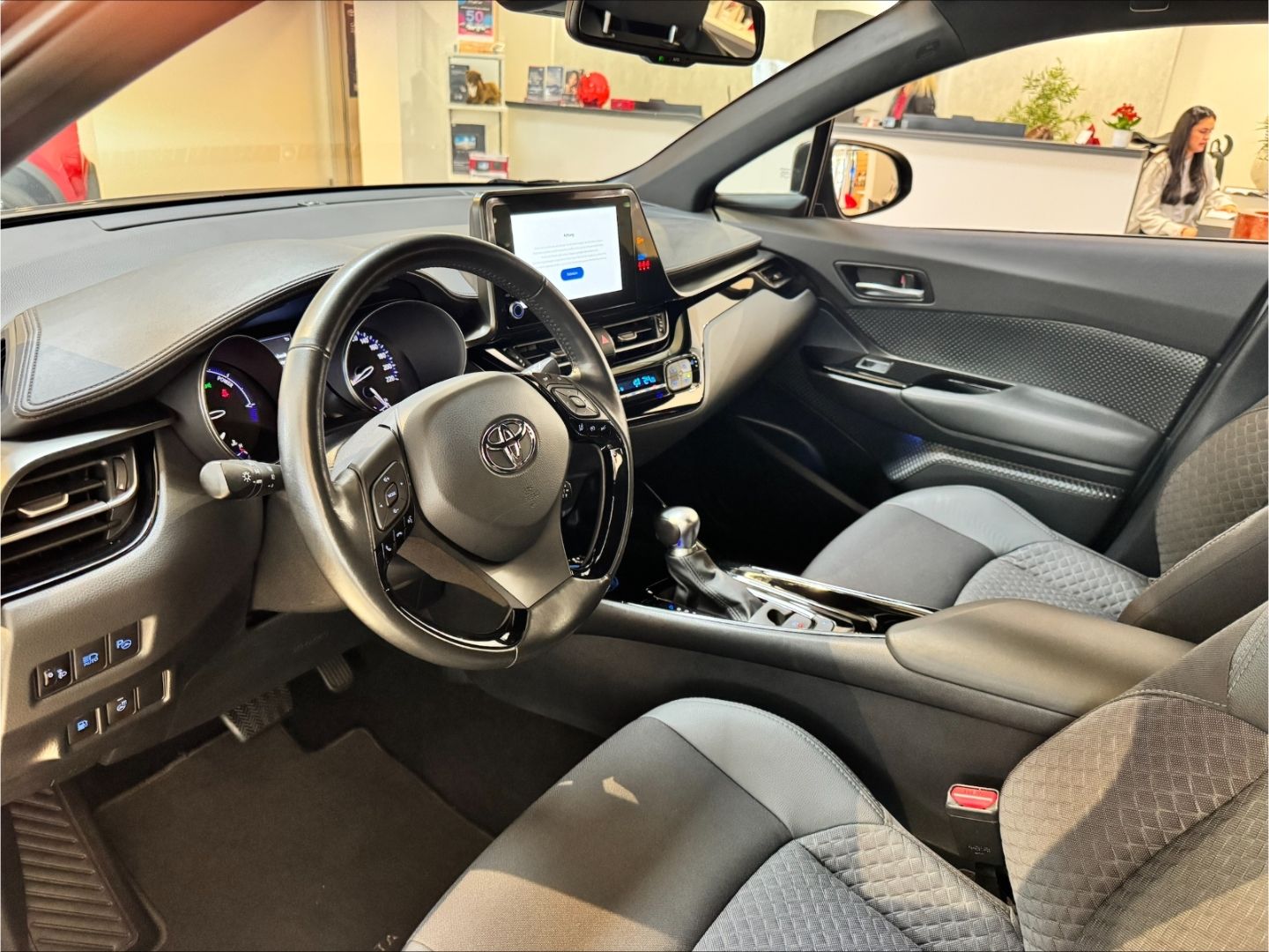 Toyota C-HR Hybrid Team D  Navigation 2.0l