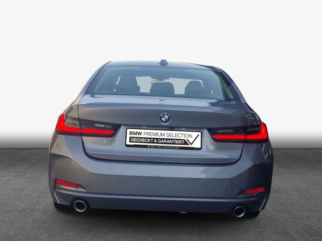 BMW 318i Aut. *AHK*Car-Play*