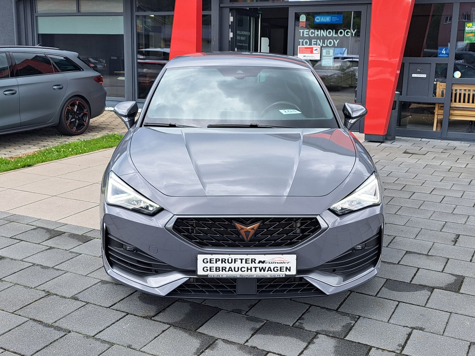 Cupra Leon VZ 2.0 TSI 300 PS DSG - Samsaru's Car Outlet