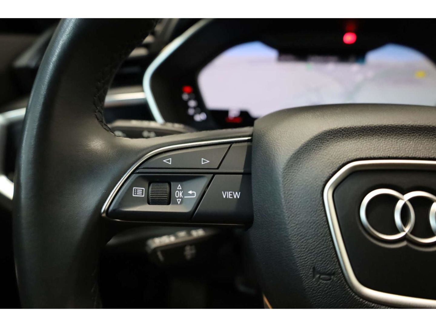 Audi Q3 35 TDI quattro S line S-Tronic - Samsaru's Car Outlet