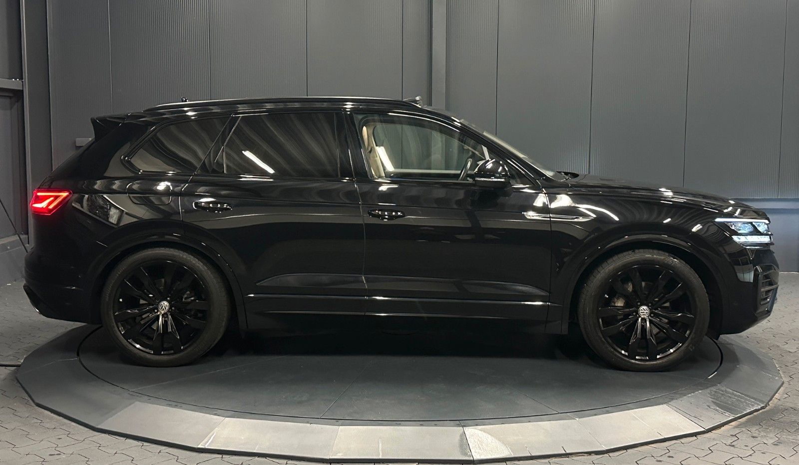 Volkswagen Touareg R-Line 4Mot. Black Style*NP:110.756 EUR*