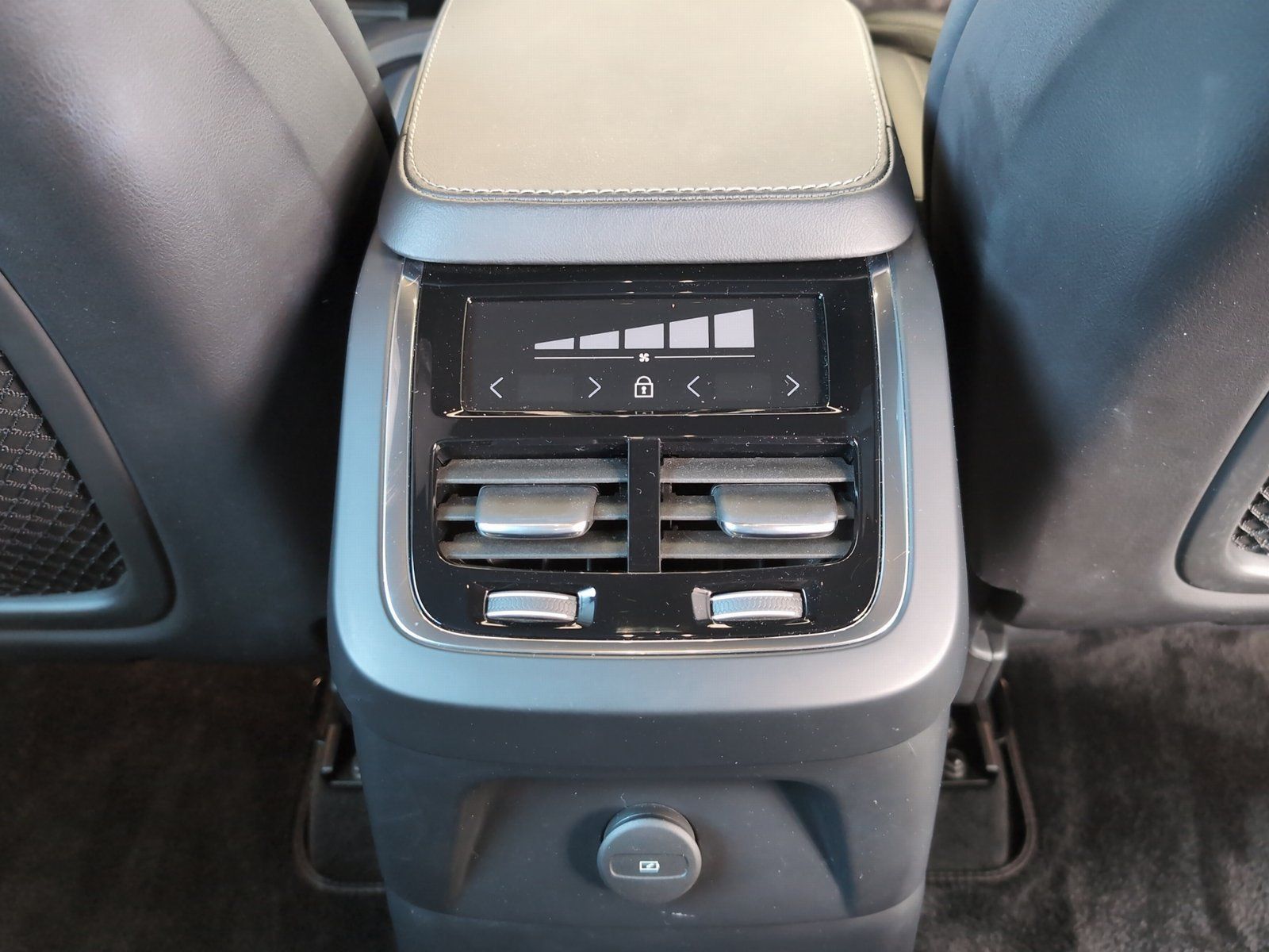 Volvo XC90+T8+AWD+GT+Lenkradhzg+Voll-LED+R-Kam+Sitzhzg