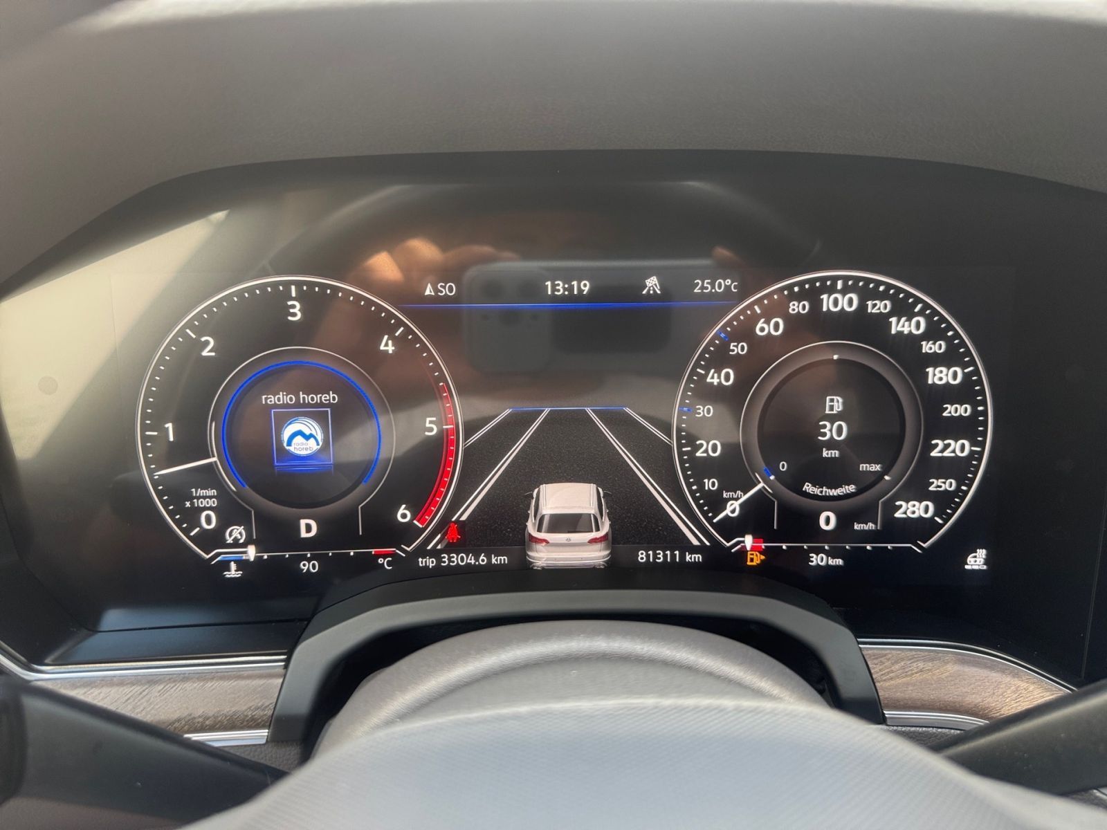 Volkswagen Touareg 3.0 TDI R-Line - Samsaru's Car Outlet