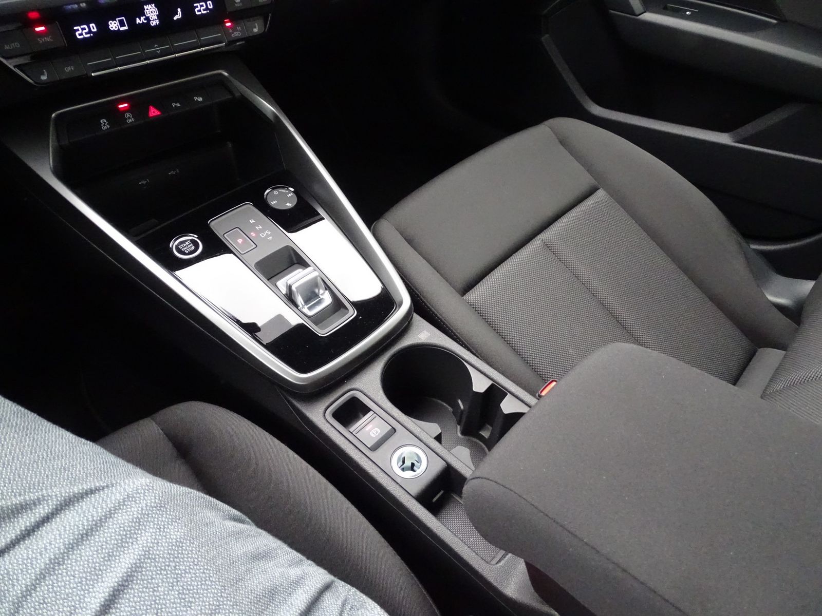 Audi A3 Sportback 35 2.0 TDI - Samsaru's Car Outlet
