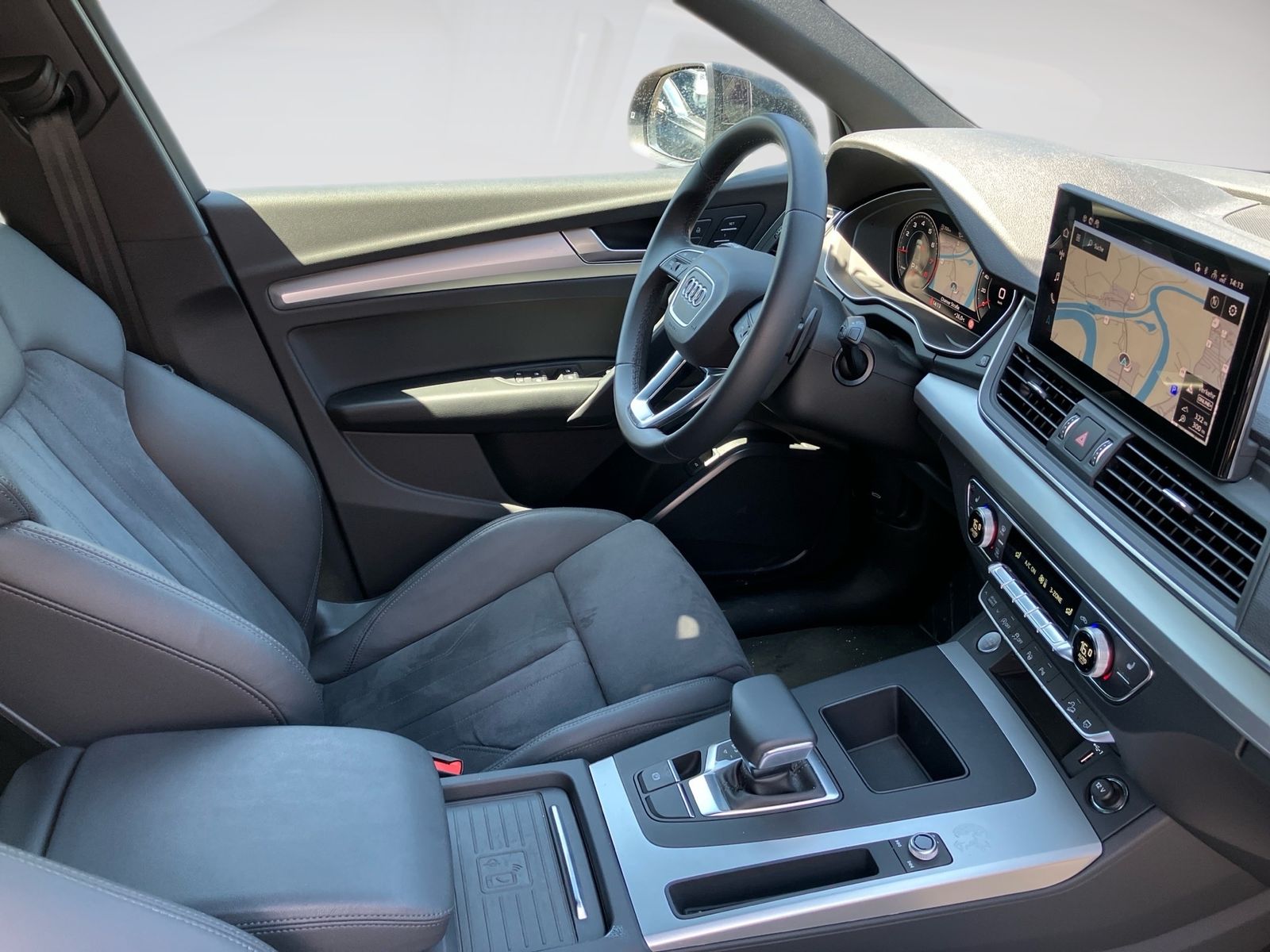 Audi Q5 Sportback S-LINE 45 TFSI QUATTRO - Samsaru's Car Outlet