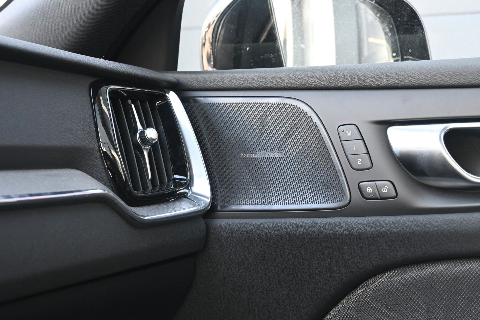 Volvo S60 B4 Benzin Plus Dark*PANO*STHZG*360°*H&K*