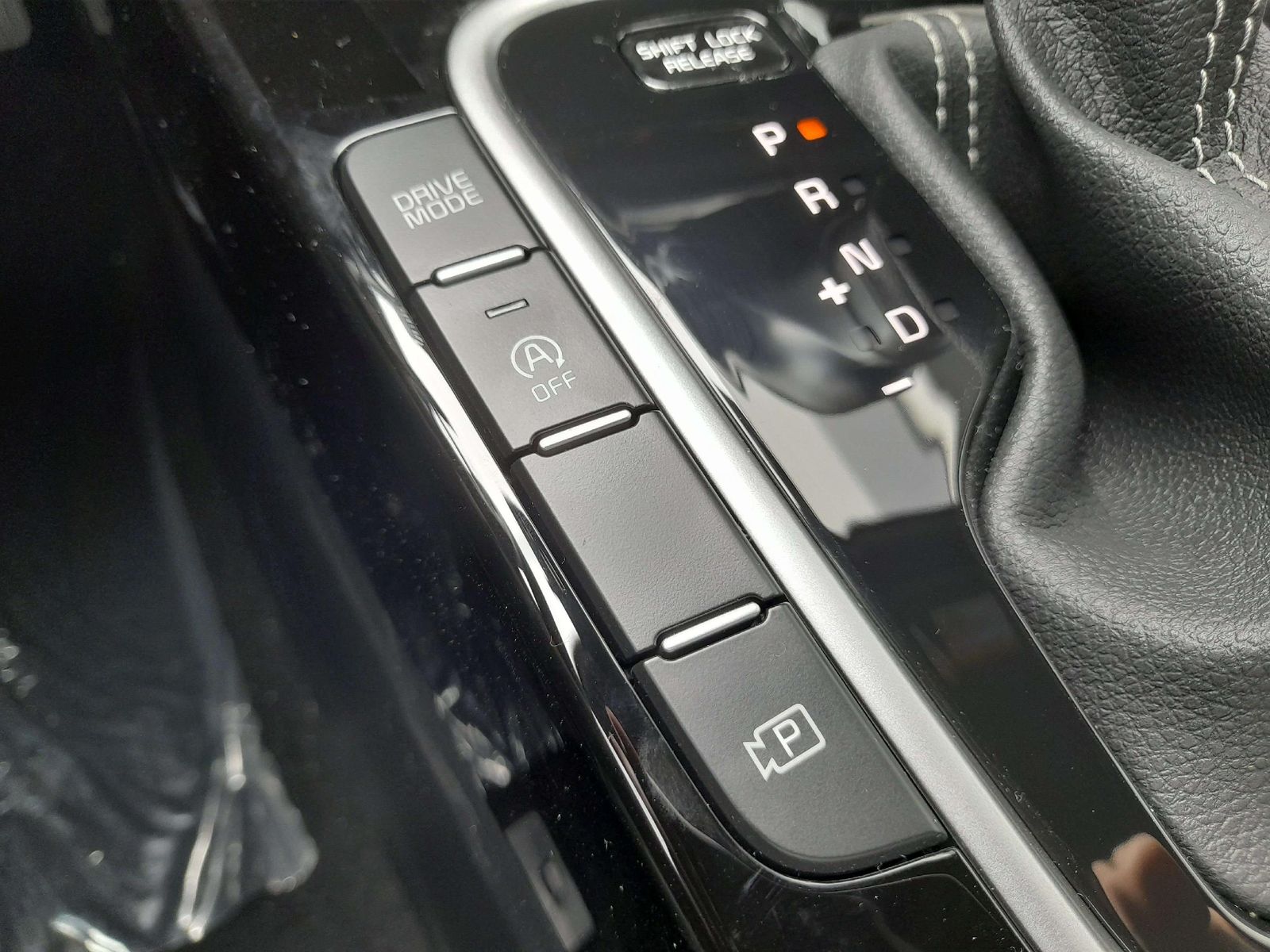 Kia Ceed Nightline 48V - Samsaru's Car Outlet