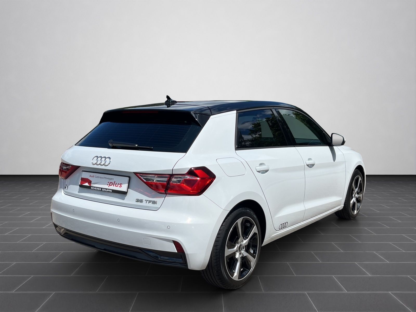 Audi A1 Sportback 1.5 TFSI S-TRONIC - Samsaru's Car Outlet