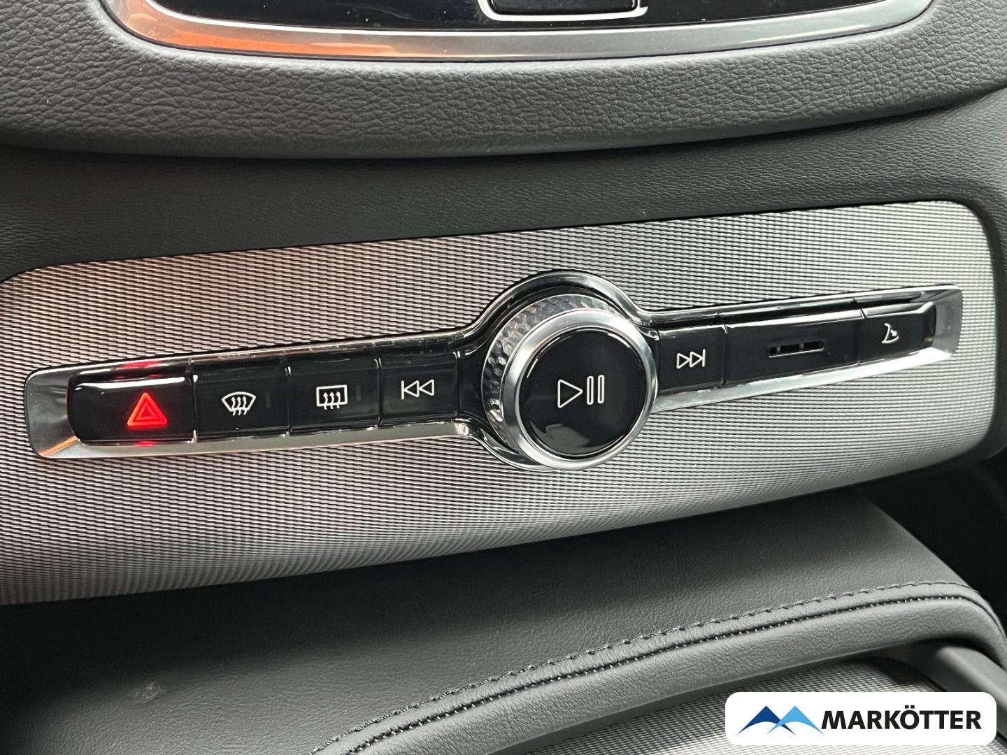 Volvo XC90 T8 AWD Plus Dark ACC/H&K/360°/7-Sitze