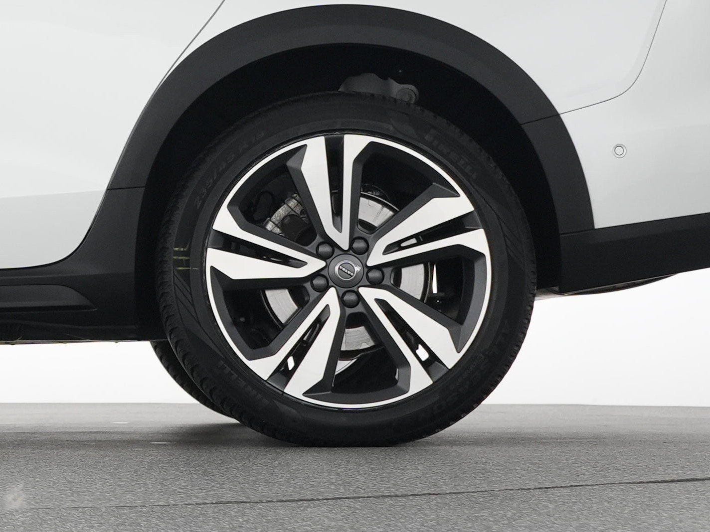 Volvo V60 CC B4 AWD Ultimate SONDERFINANZIERUNG 1,99%*