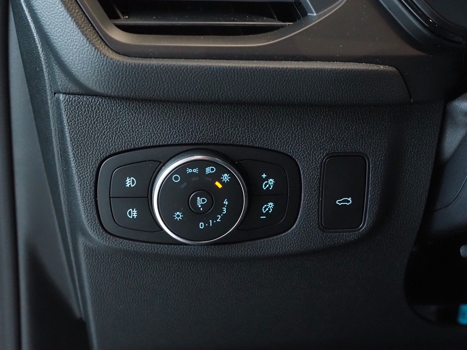 Ford Focus Turnier ST-Line X ACC/LED/B&O/HeadUp/DAB