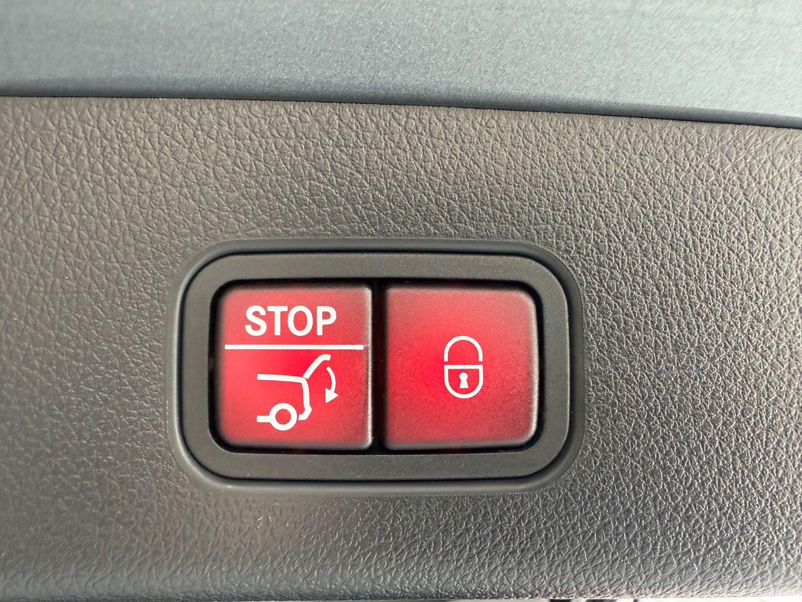Mercedes-Benz GLC 220d 4M*AMG*PANO*HEADUP*MEMORY*DIGITAL-L*KEY