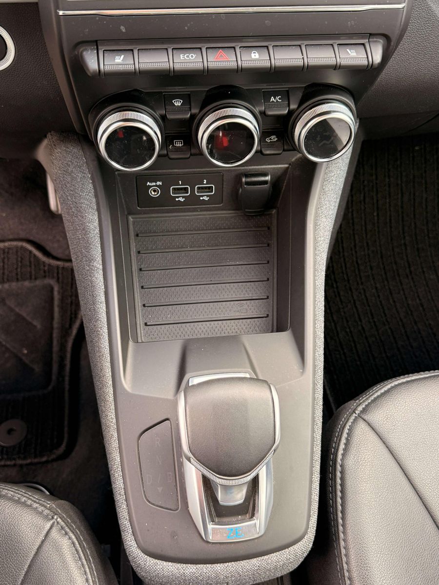 Renault ZOE EXPERIENCE R110 Z.E. 50 - Samsaru's Car Outlet