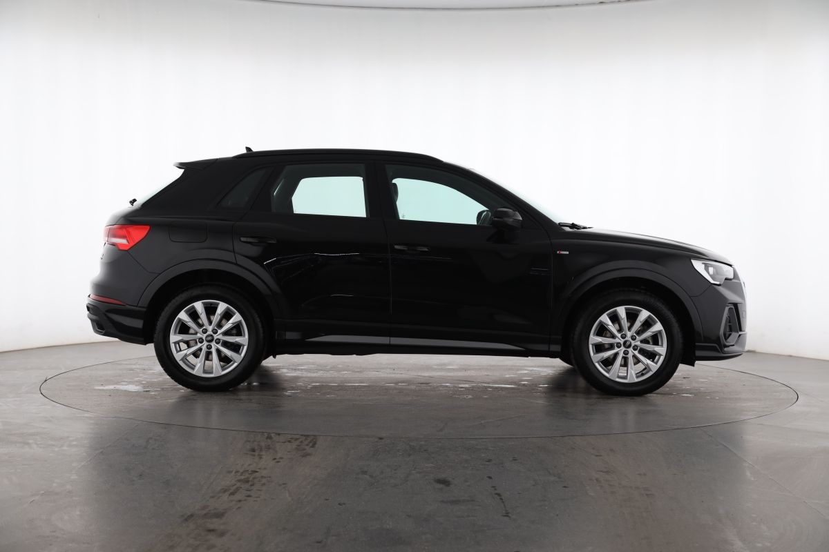 Audi Q3 35 TDI quattro S tronic S line - Samsaru's Car Outlet