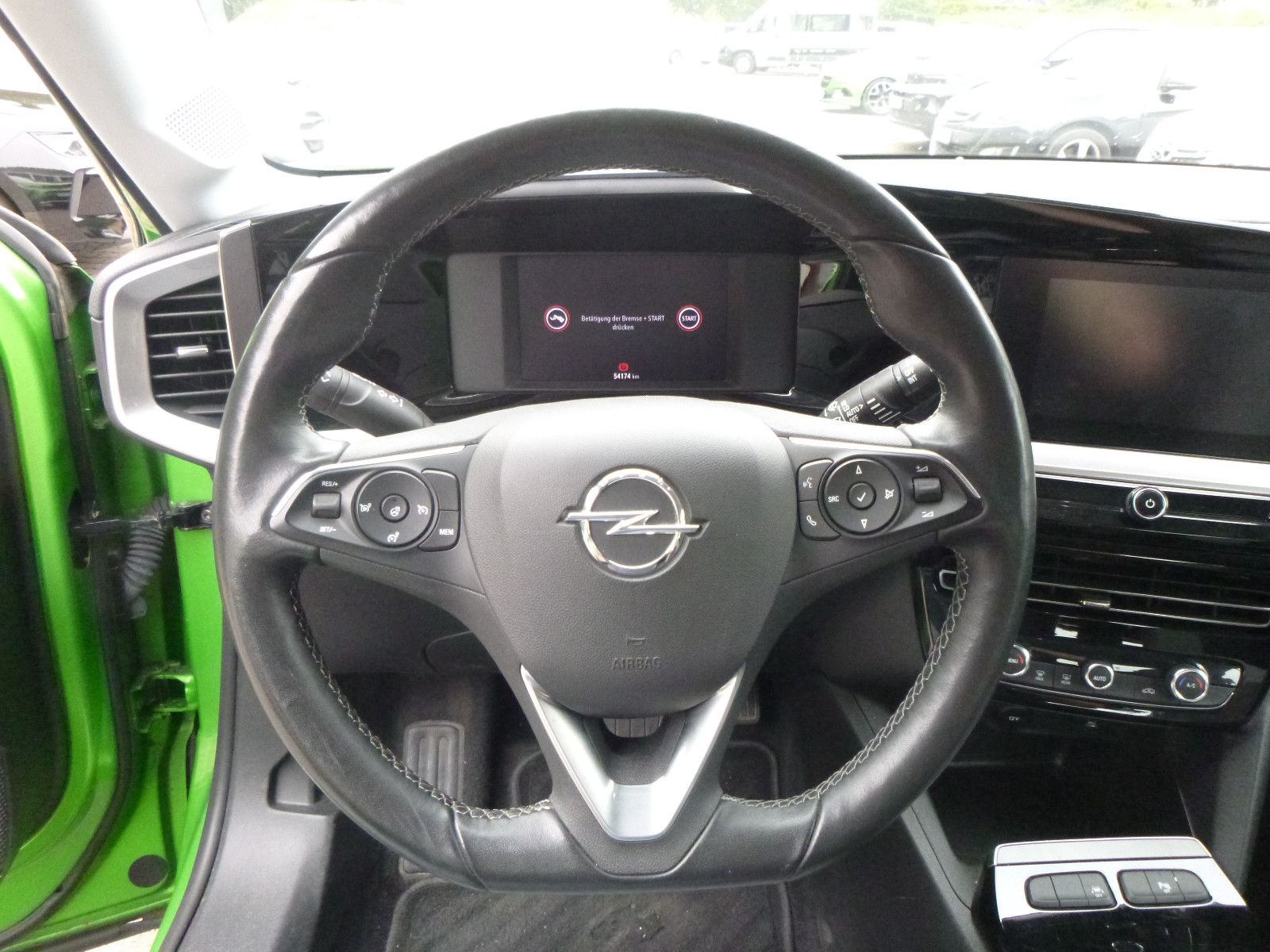 Opel Mokka-e Elegance - Samsaru's Car Outlet