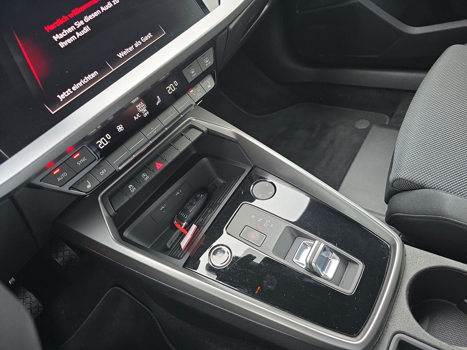 Audi A3 Sportback 30 TFSI advanced - Samsaru's Car Outlet