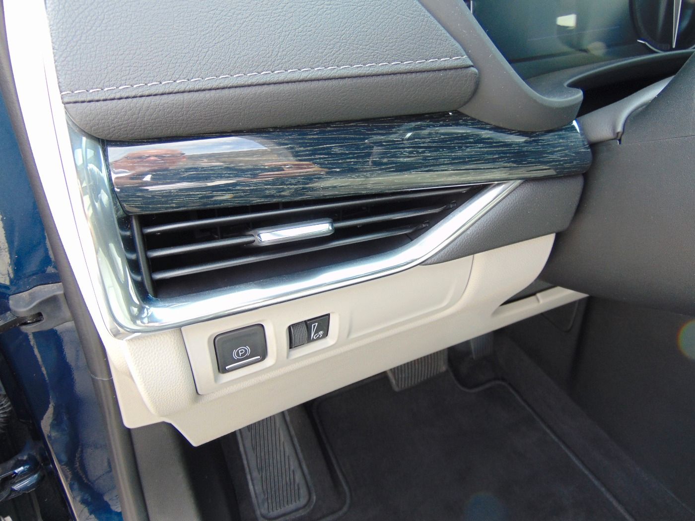 Cadillac XT4 350T Premium Luxury Panoramadach AHK Navi