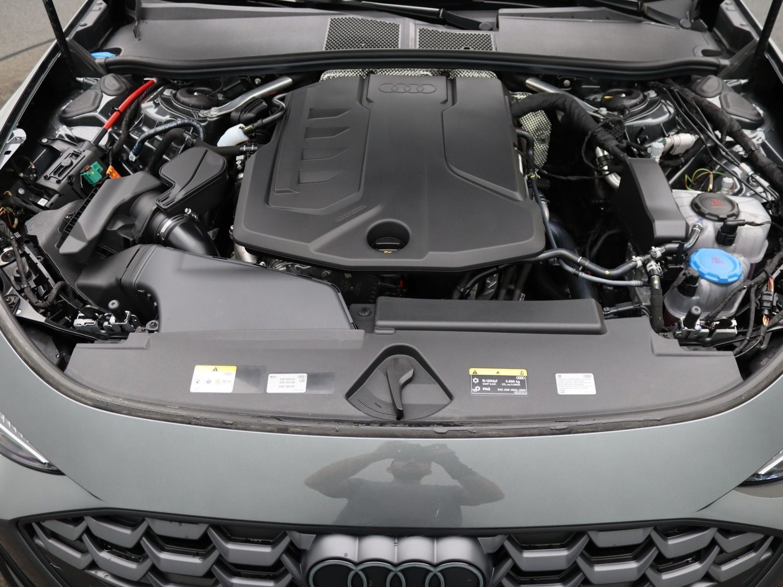 Audi A5 Avant e-hybrid S-Line quattro/ Pano, Tech pro