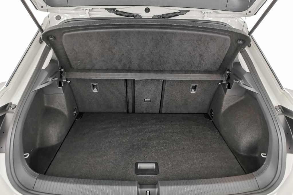 Volkswagen T-Roc Life 1.0 TSI - Samsaru's Car Outlet