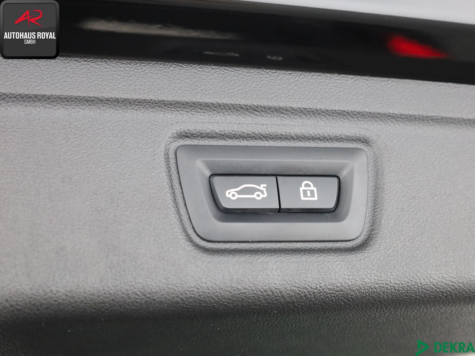 BMW 330 e - Samsaru's Car Outlet