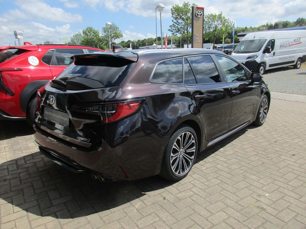 Toyota Corolla Touring Sports 2.0 Hybrid - Samsaru's Car Outlet