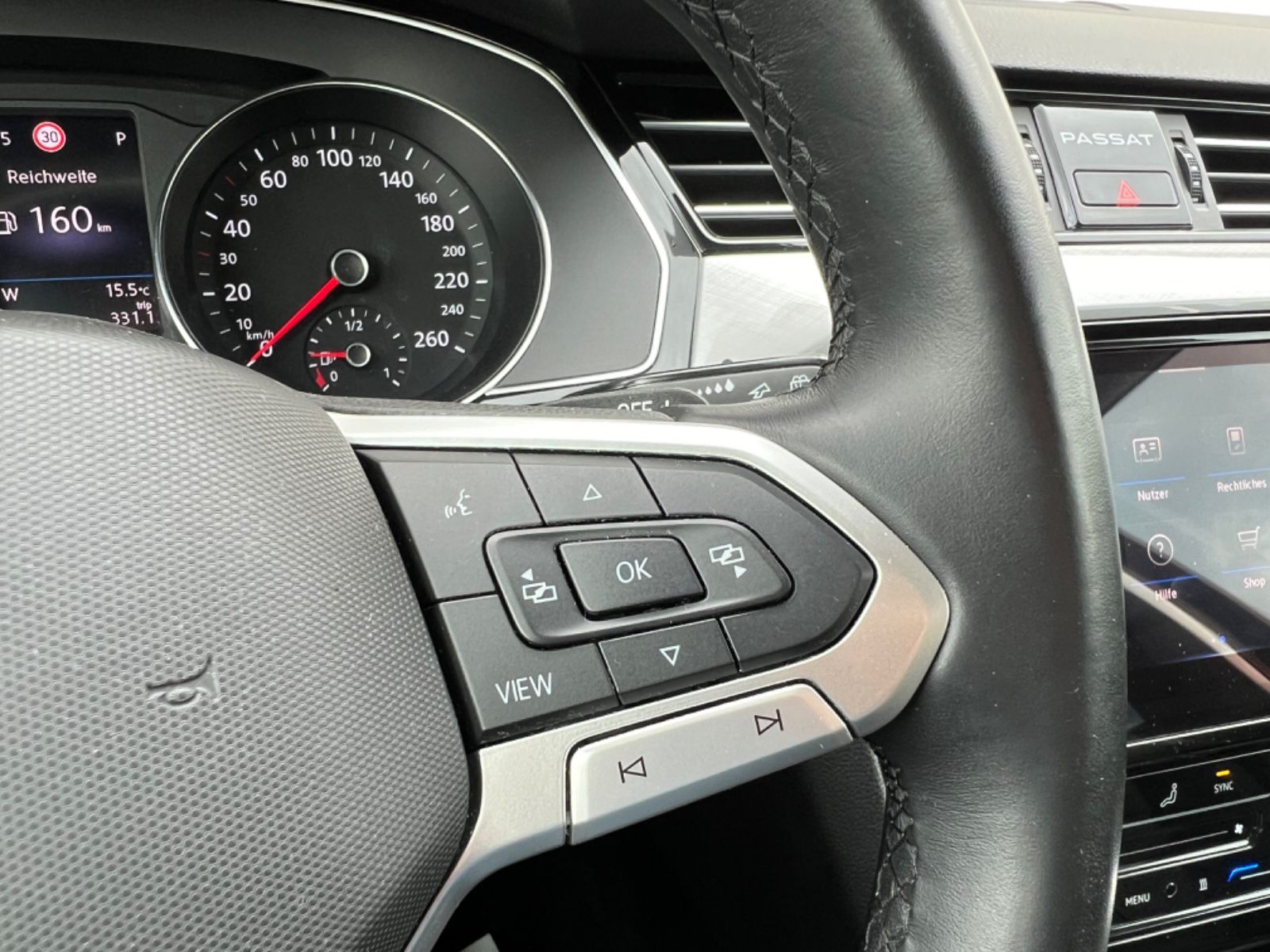 Volkswagen Passat 2.0 TDI - Samsaru's Car Outlet