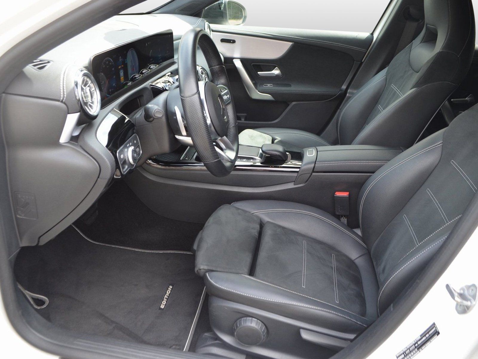 Mercedes-Benz e HYBR EDITION 2020 AMG - Samsaru's Car Outlet