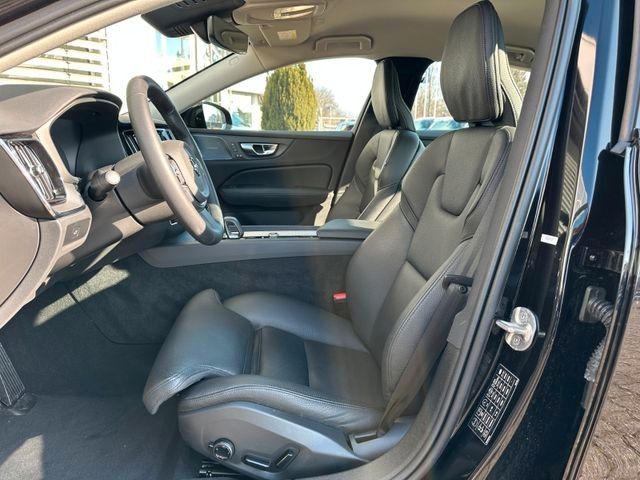 Volvo S60 Lim. B4 Plus Dark ACC 19"Frontscheibenhzg