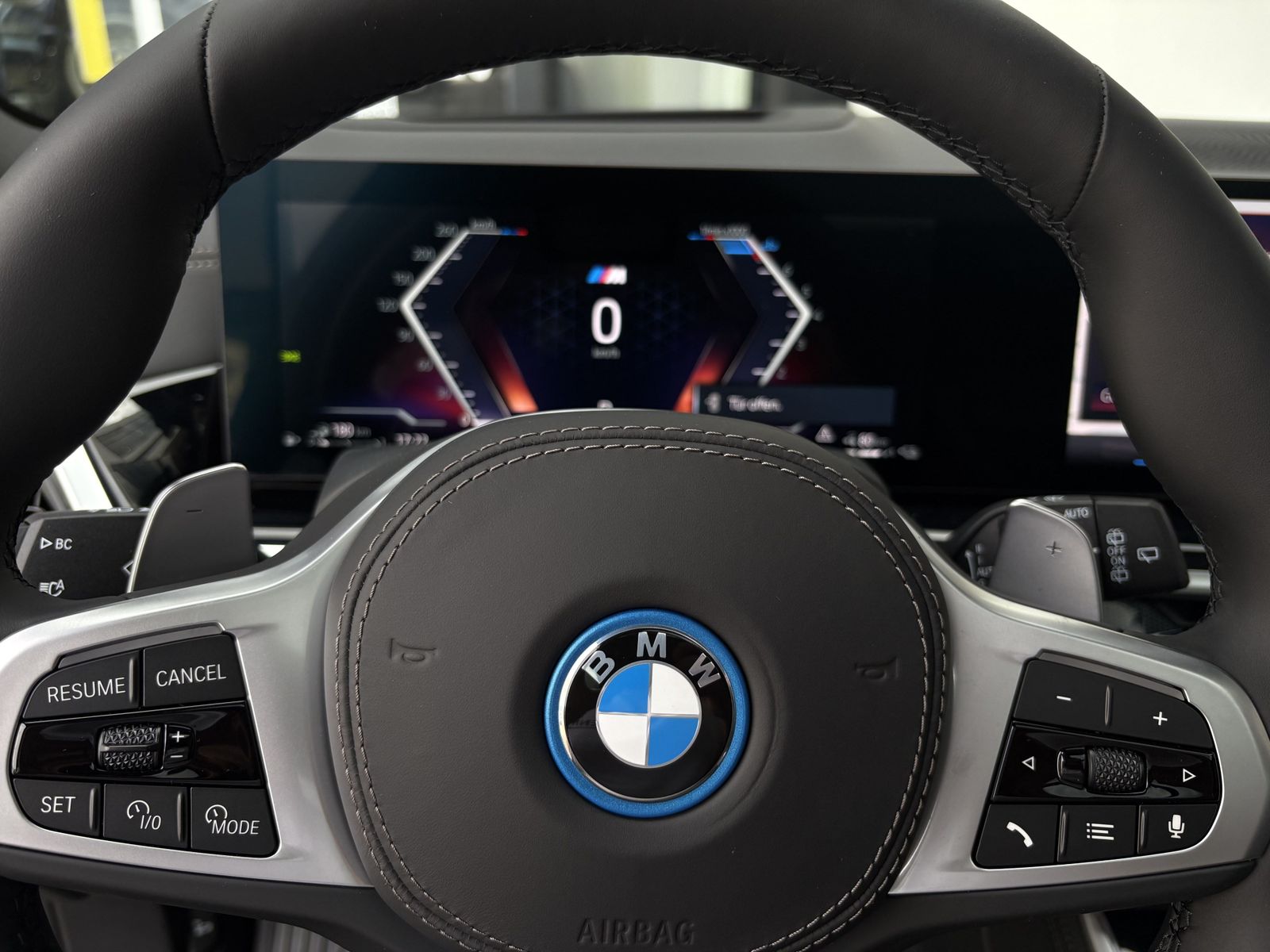 BMW X5 xDrive50e M Sport AHK PANO DA PROF PA PROF 22