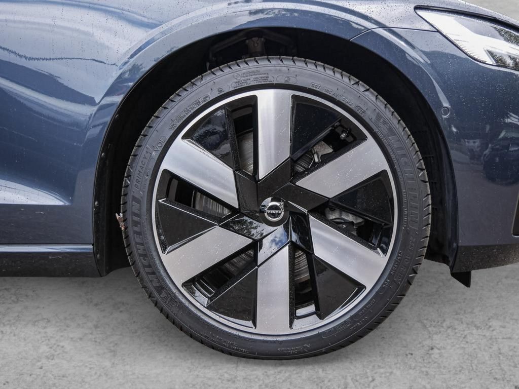 Volvo S60 T8 Ultimate Dark Recharge Plug-In Hybrid AWD