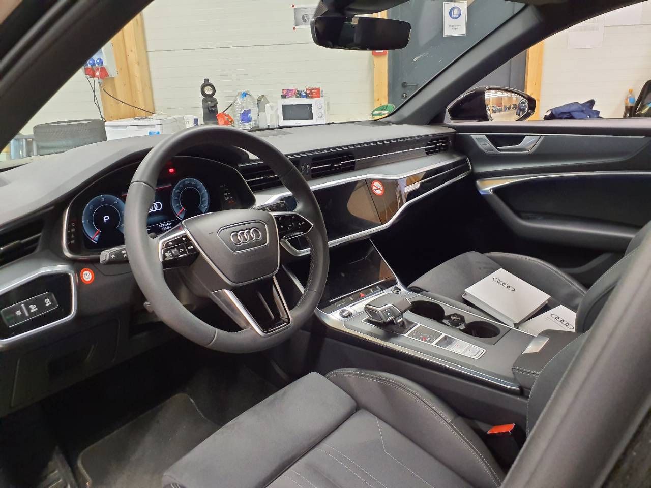 Audi A6 Avant 35 TDI S-TRONIC BLACK - Samsaru's Car Outlet